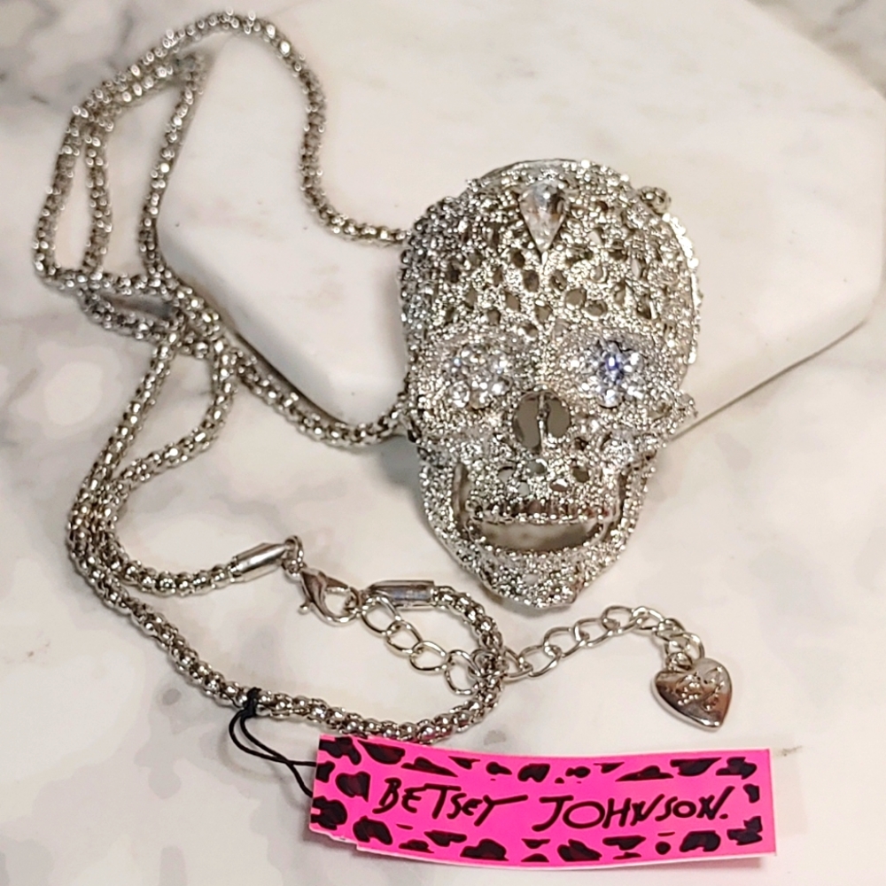 Rhinestone 3D Skull Necklace
